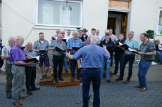 Sommerserenade vor dem "Chorfürst" (Foto: Karl-Franz Thiede)